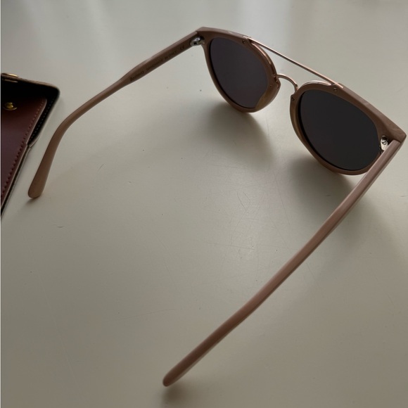 Illesteva Light Pink Sunglasses with Brown Case - Picture 4 of 9